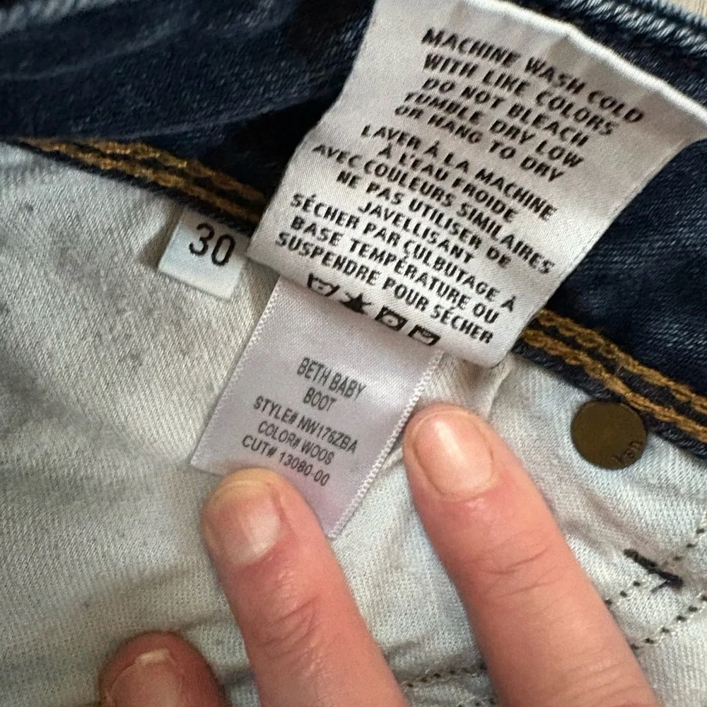 Hudson Distressed Baby Beth Bootcut Jeans-Will Accept Reasonable Offers - Picture 5 of 6